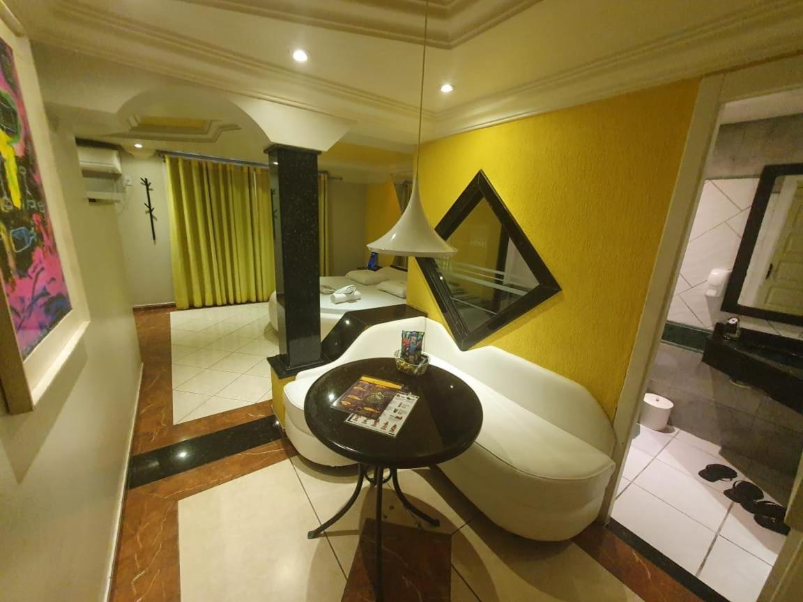 Motel Cozumel (Adults Only) بورتو أليغري المظهر الخارجي الصورة