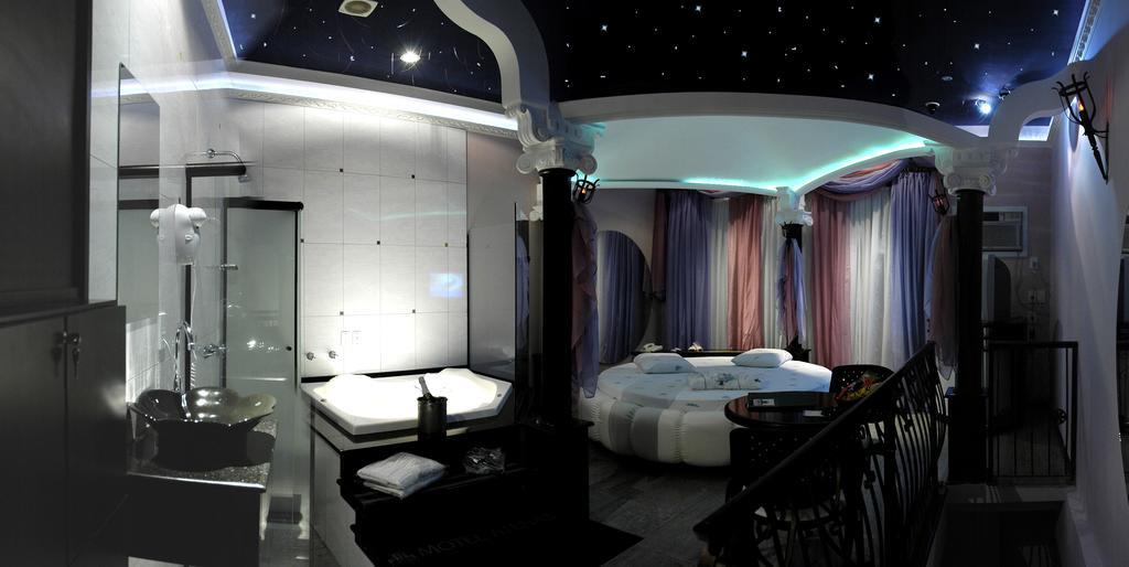 Motel Cozumel (Adults Only) بورتو أليغري المظهر الخارجي الصورة