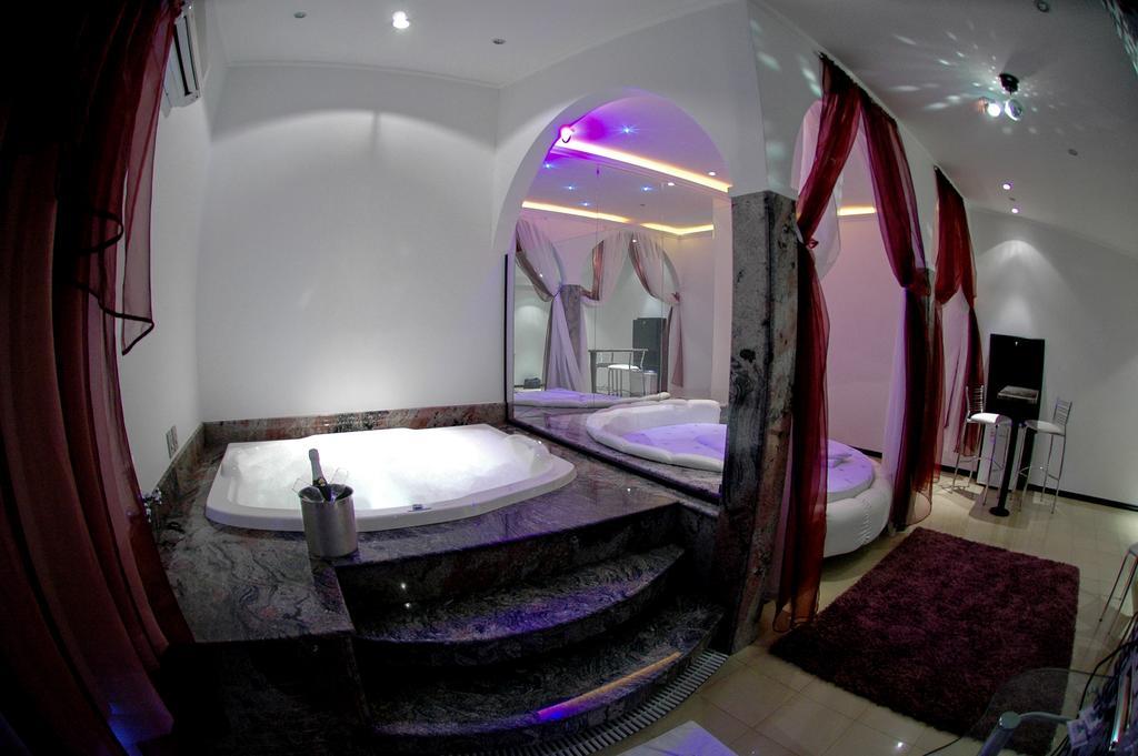 Motel Cozumel (Adults Only) بورتو أليغري المظهر الخارجي الصورة