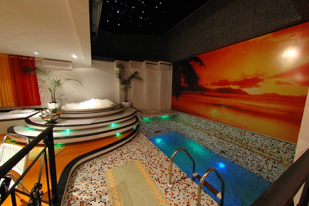 Motel Cozumel (Adults Only) بورتو أليغري المظهر الخارجي الصورة