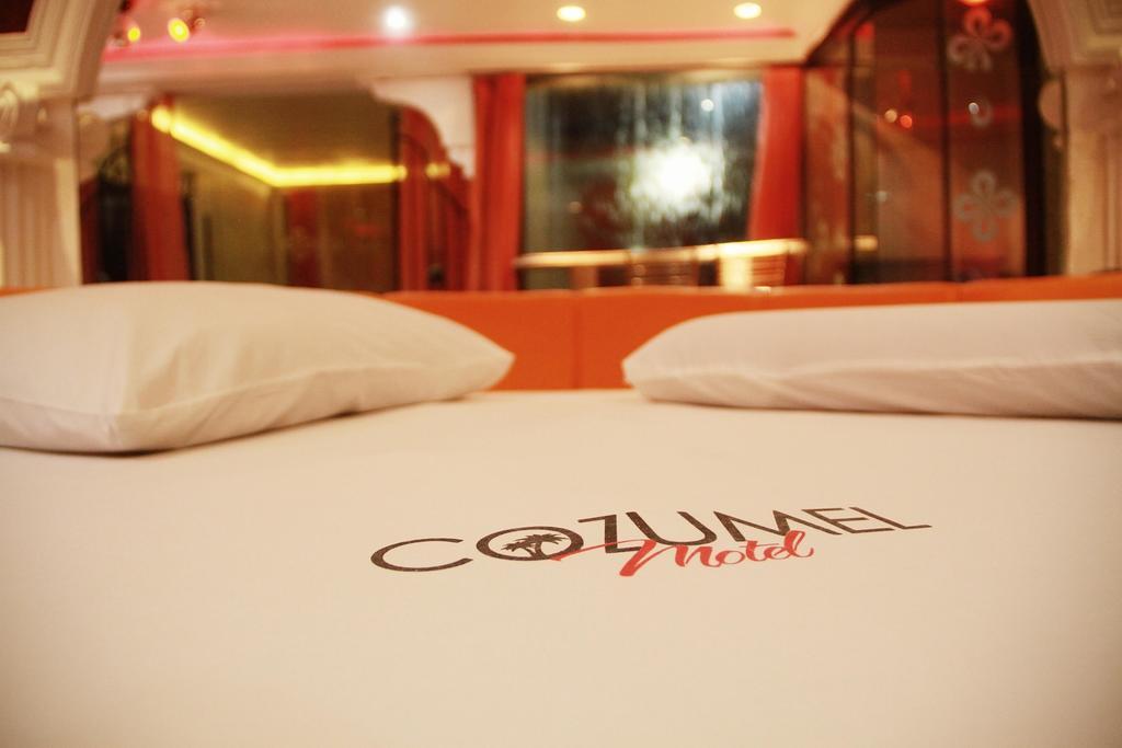 Motel Cozumel (Adults Only) بورتو أليغري المظهر الخارجي الصورة